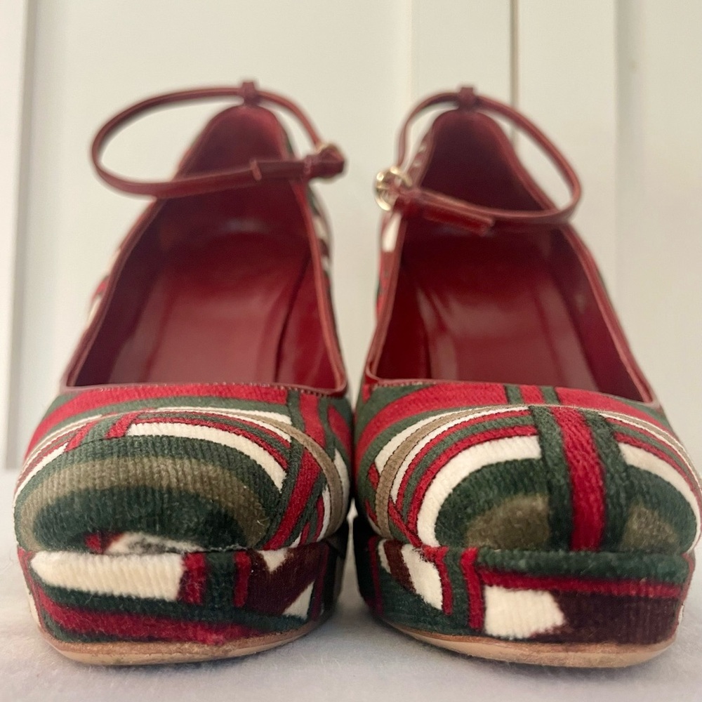 Gucci Velvet Web Ribbon wedges, ankle straps, red/white/green, 6.5b, box, EUC - Picture 10 of 16